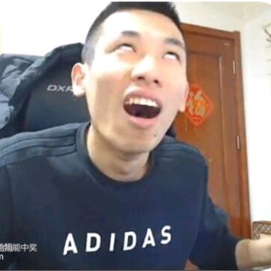 🐒缓缓飘落的枫叶像思念🧡⁹⁹⁹⁹⁹