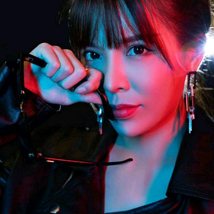 够狠才娘们