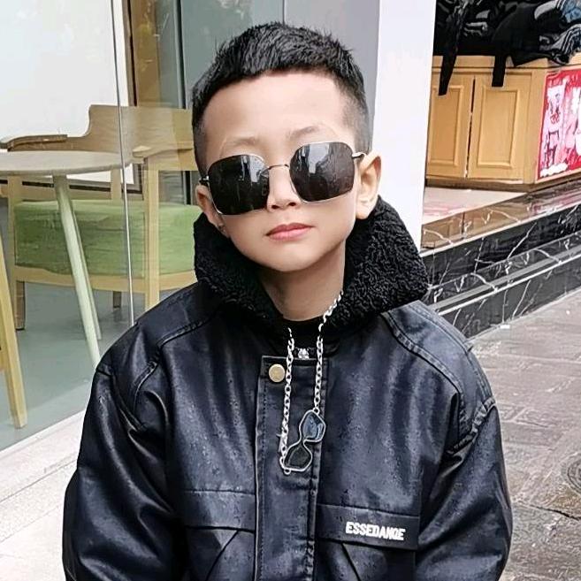 🇨🇳↘潘 小 龙