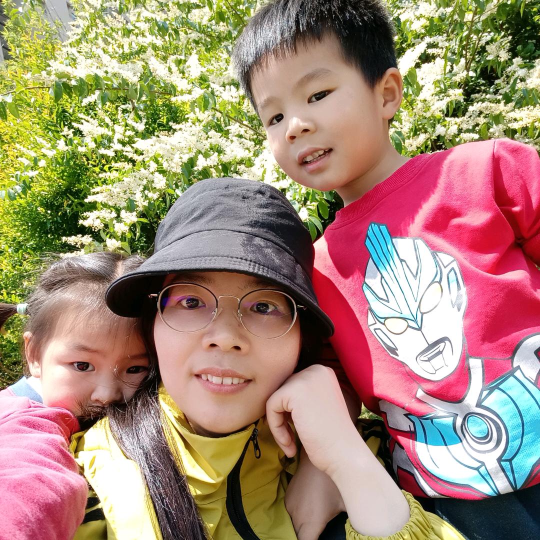 家有俩宝（李大皮 李小妹）