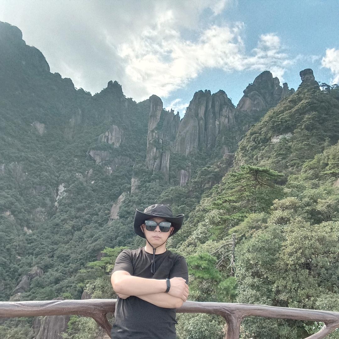 超哥不会飞✈️