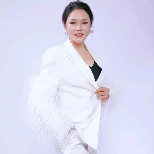 美业丶淇帏老师