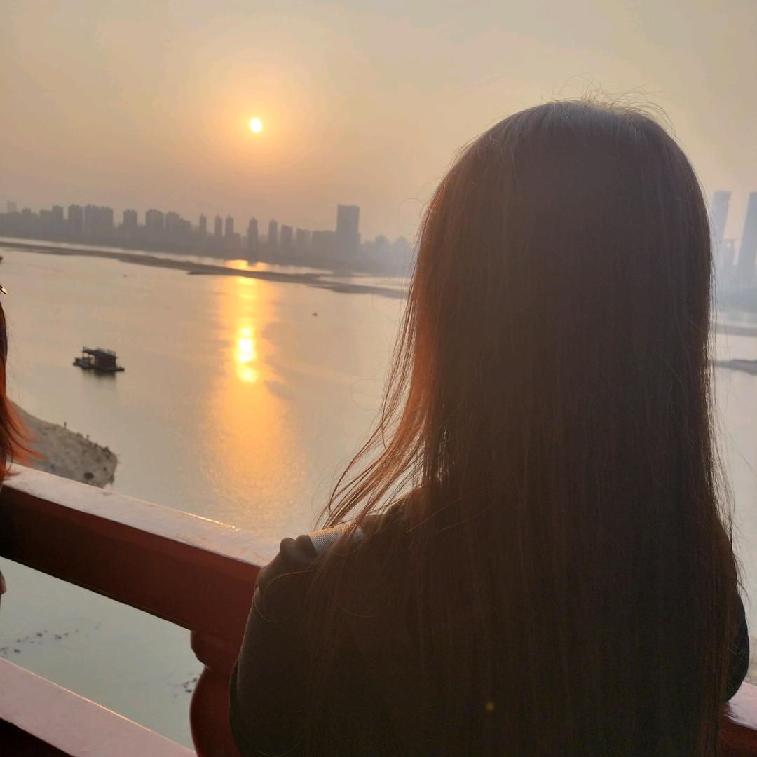 喜洋洋奈森摄影修图师霞姐