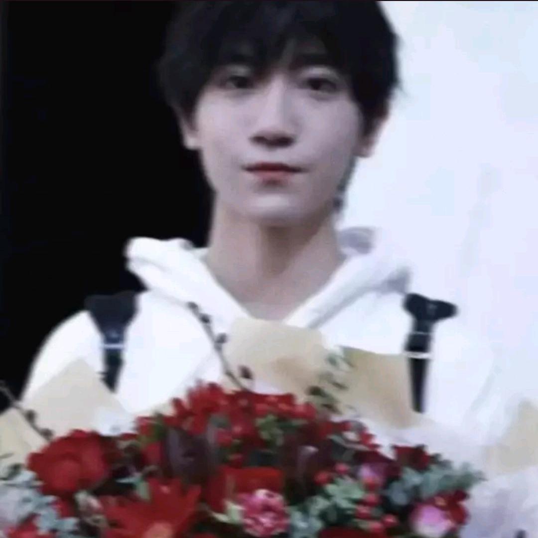 严贺呵呵呵（想峻霖版