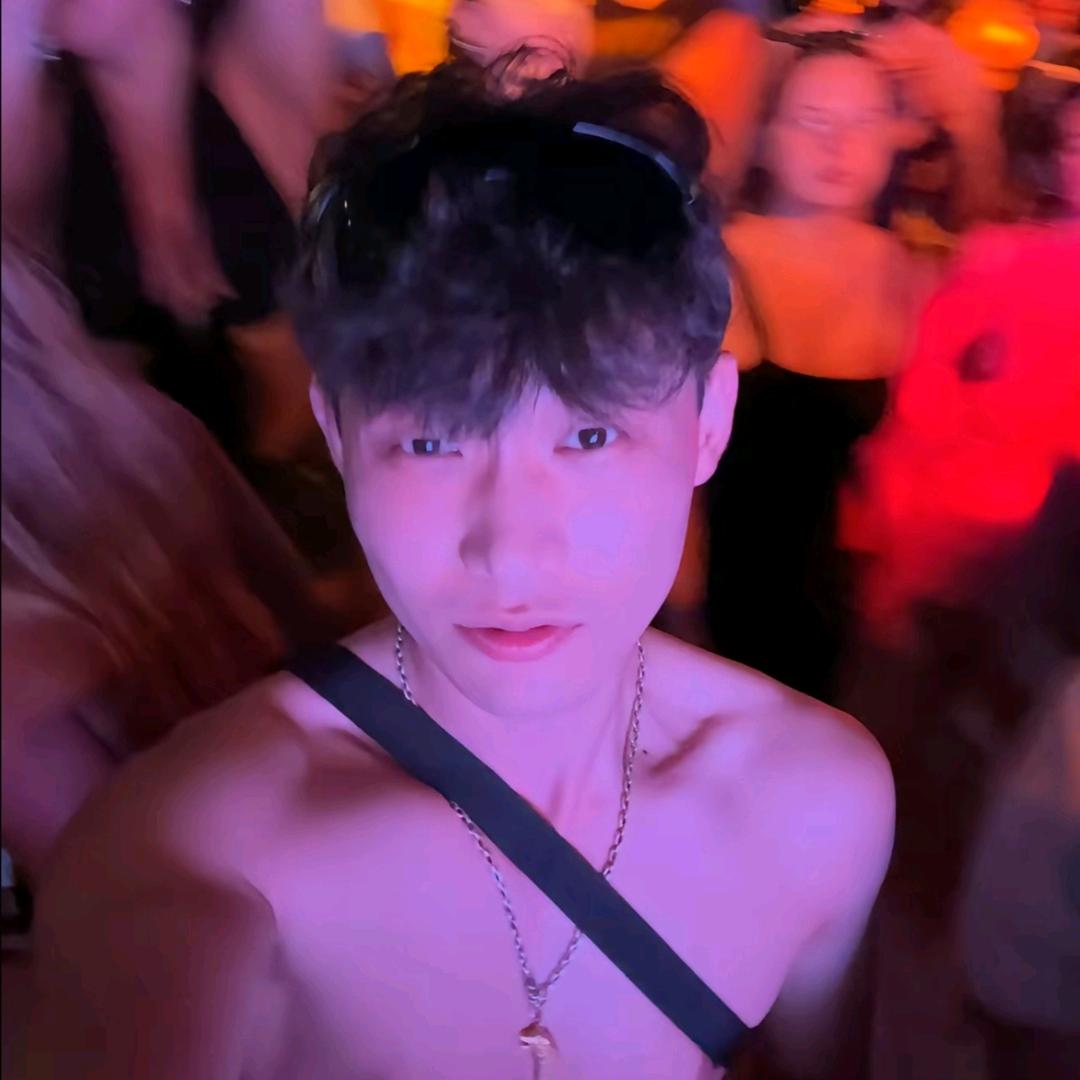 ༆曲🚶