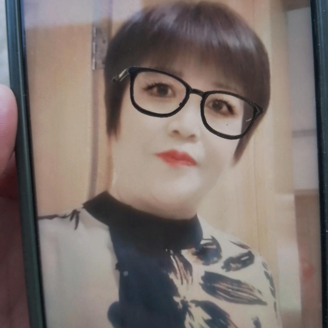 艳姐，首播