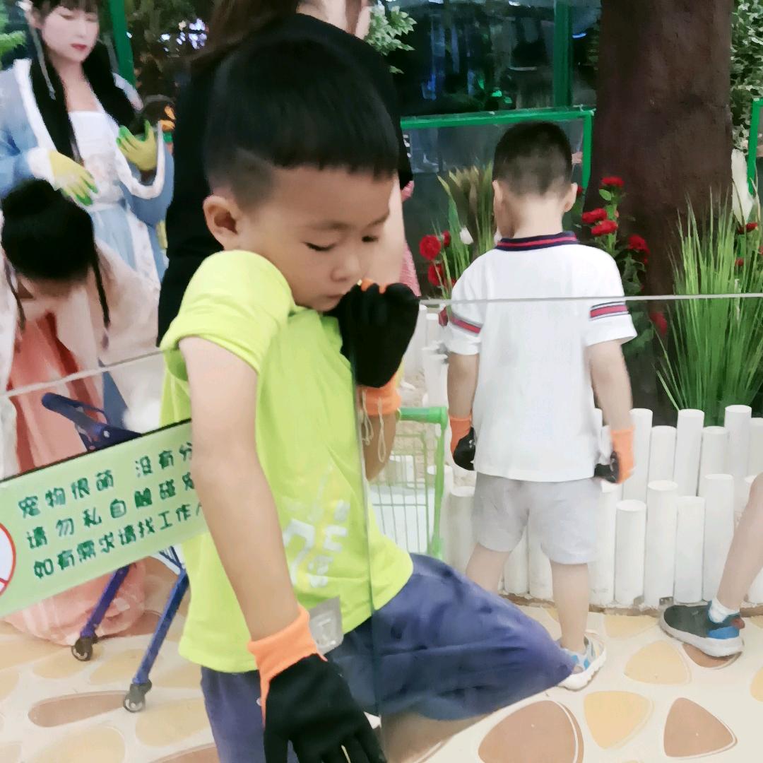 💋攀~宝.✧٩(ˊωˋ*)و✧