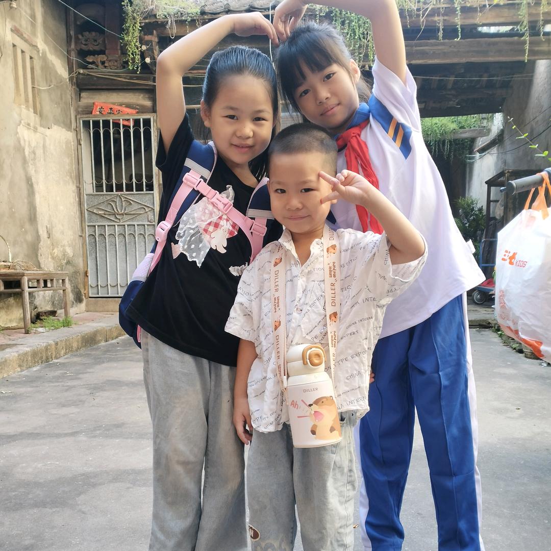 贵州姑娘远嫁十年 有七年没回娘家了