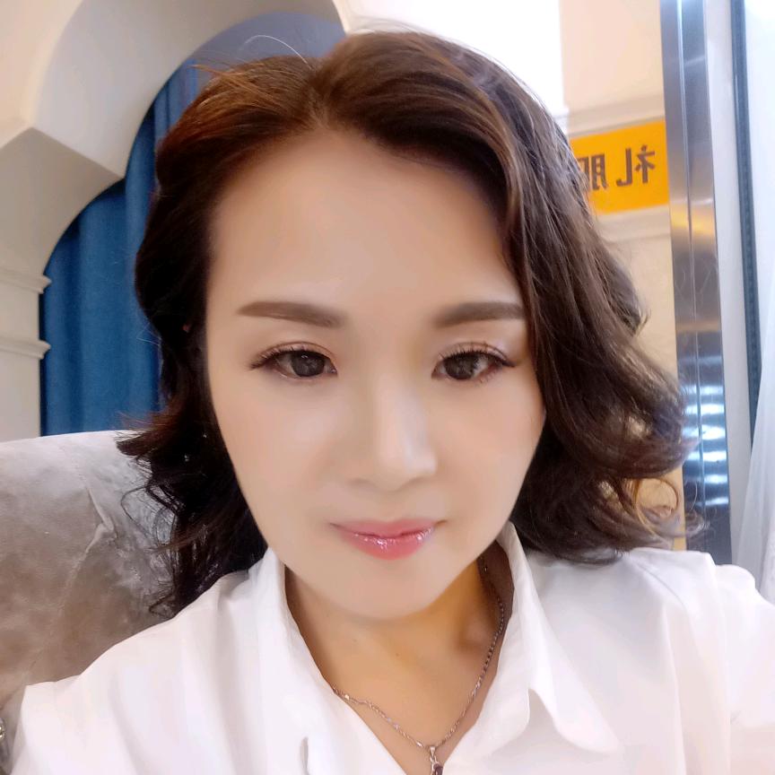 无语嫣然
