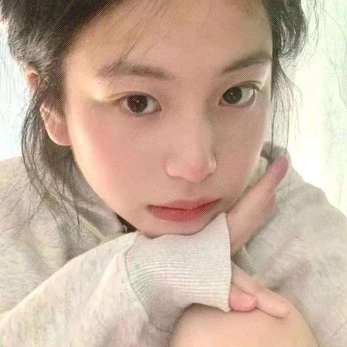 伊娜爱俄语
