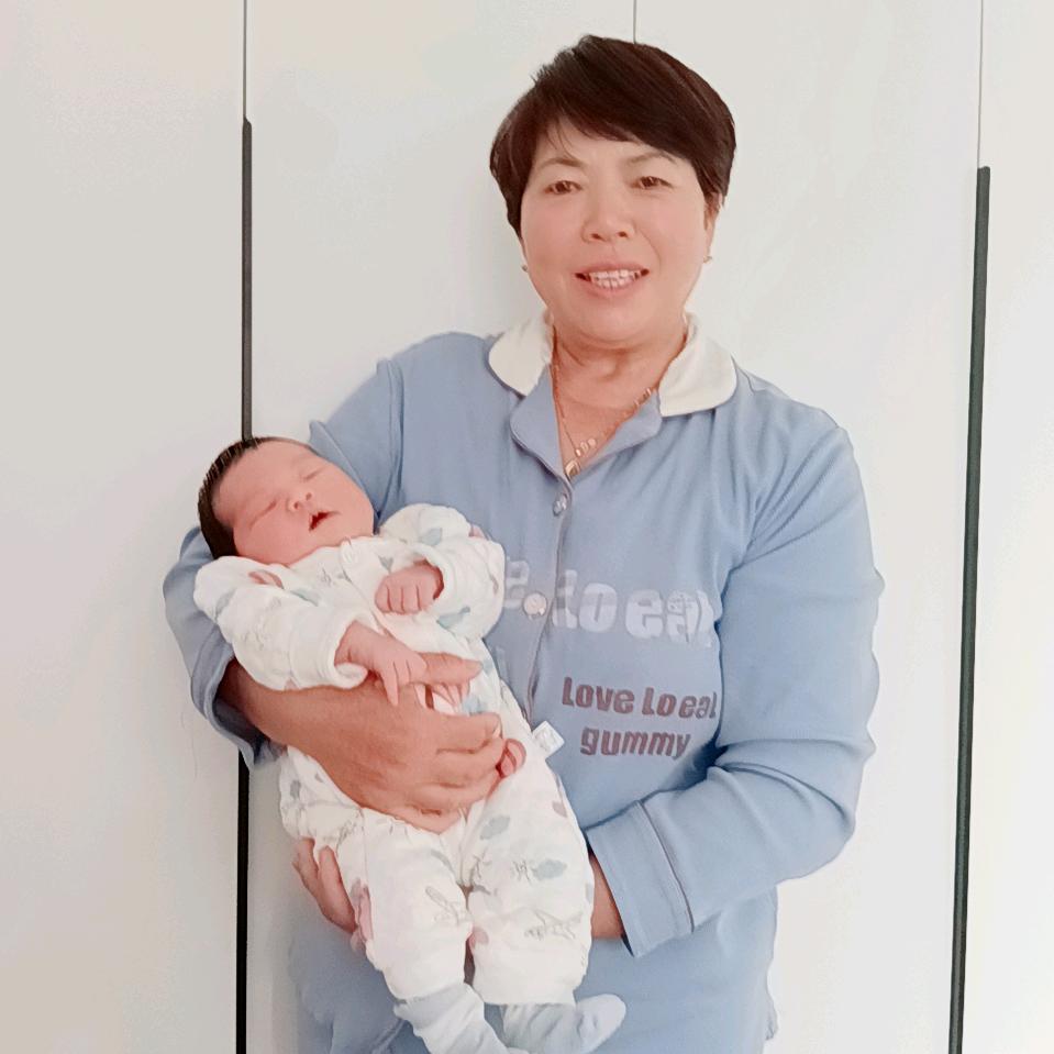 @月嫂（靠自己）