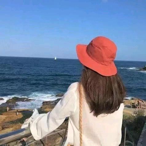 红唇ƪ(˘⌣˘)ʃ优雅
