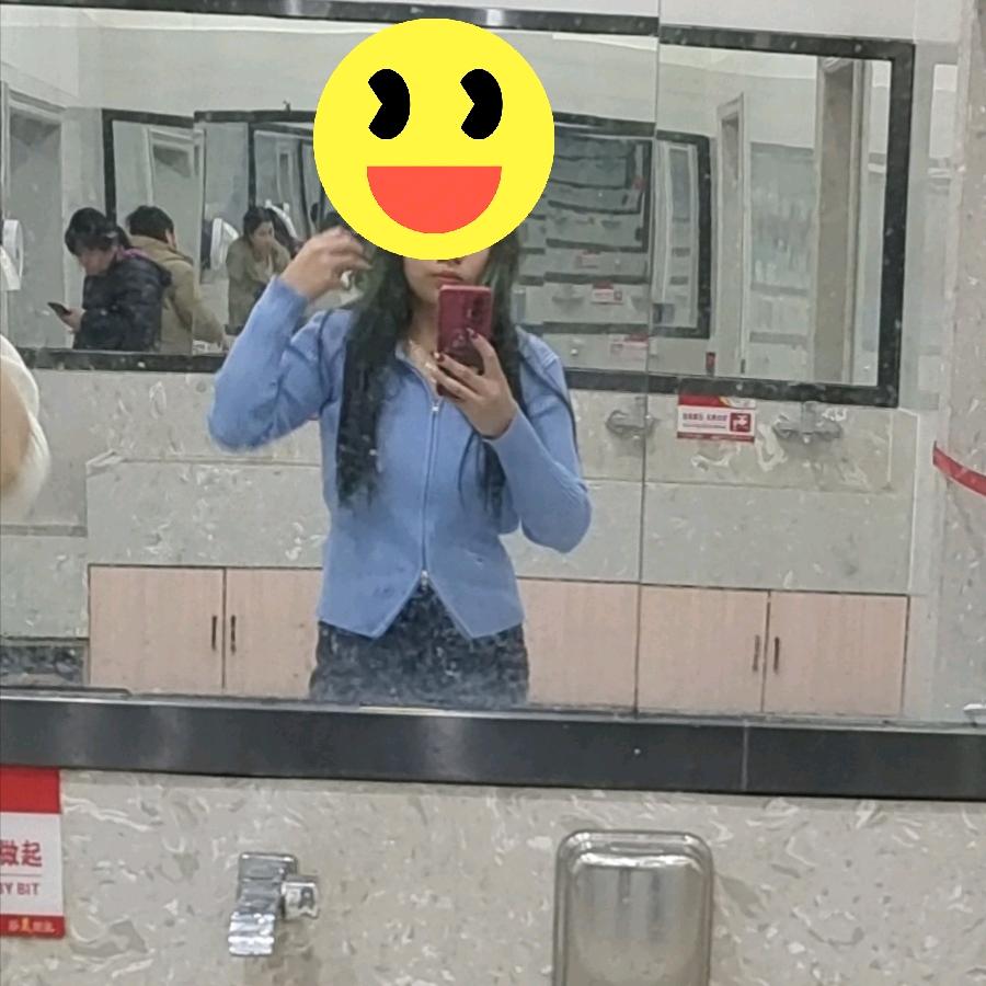 举个丽子