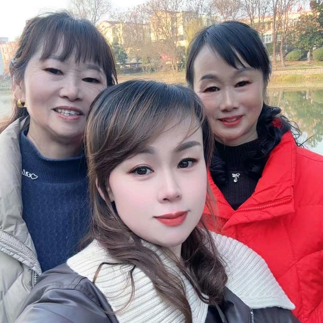 梅花飘香。