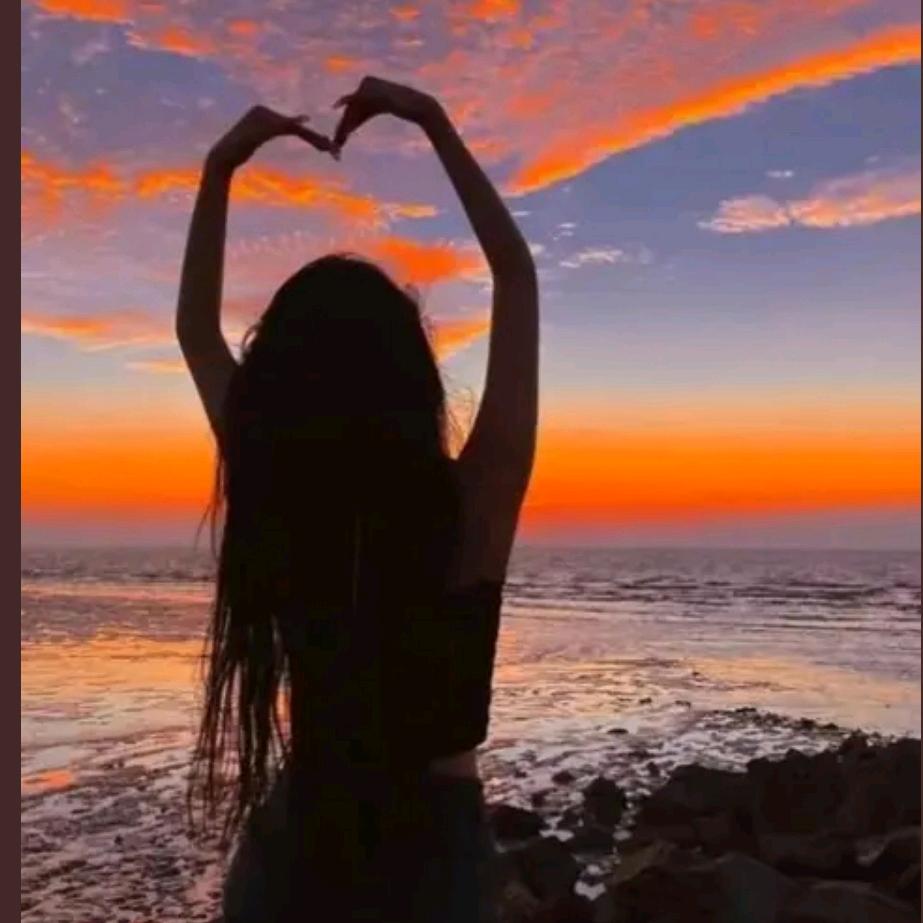 莉娜🌹