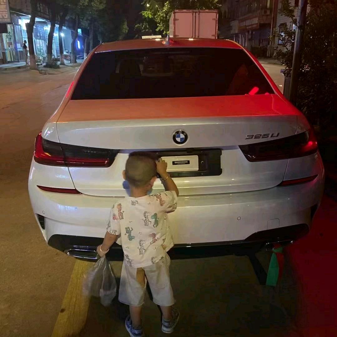 不忘初心！牢记使命！