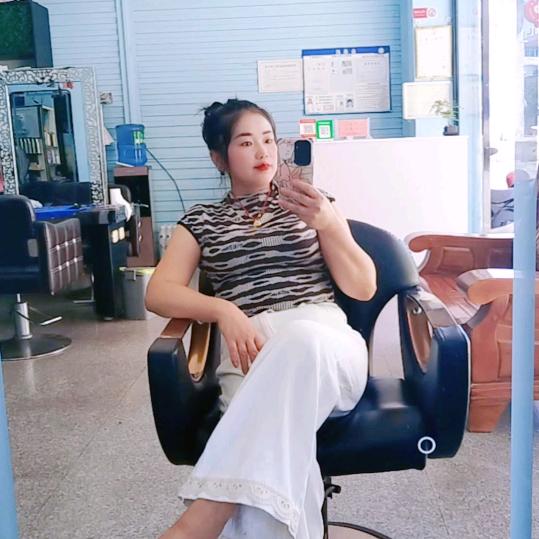 玫瑰花ယာတအာင်းနမ့်ဆန်