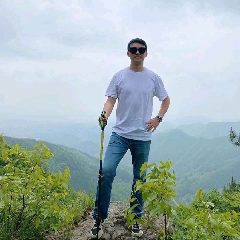 叫我佚名