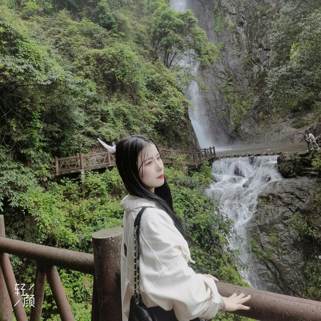 财神爷的独宠女朋友🙈