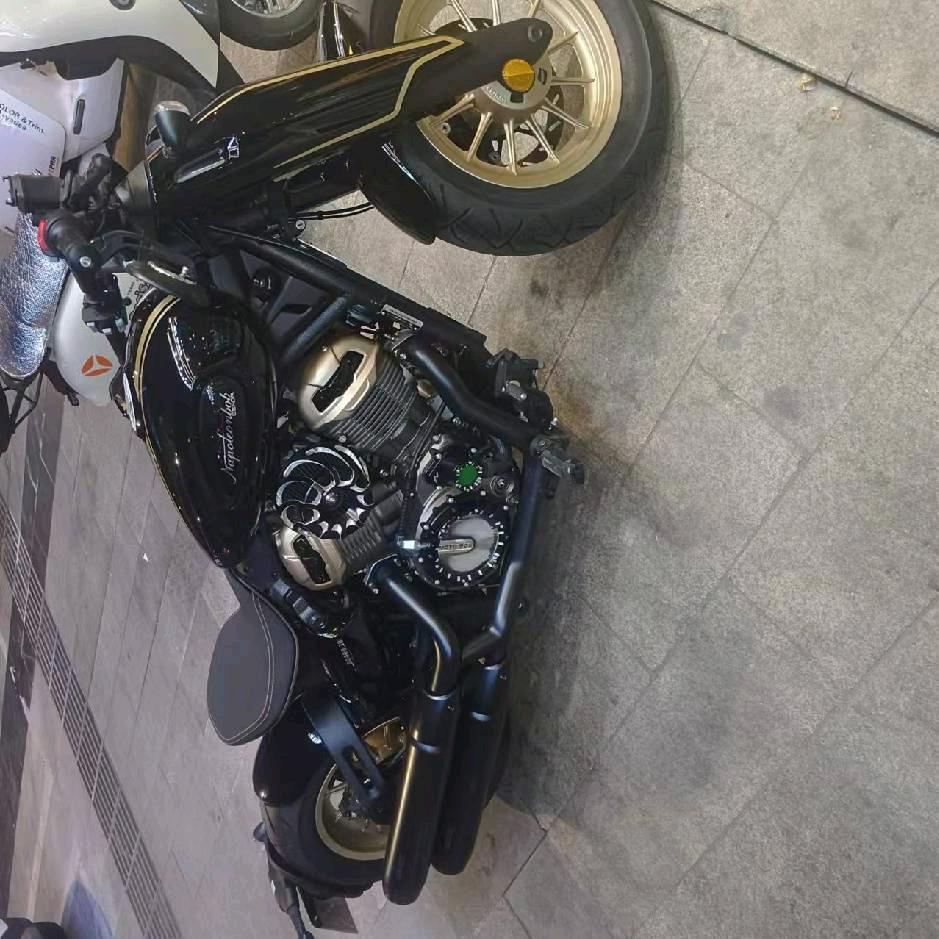 波波卤味现捞中心