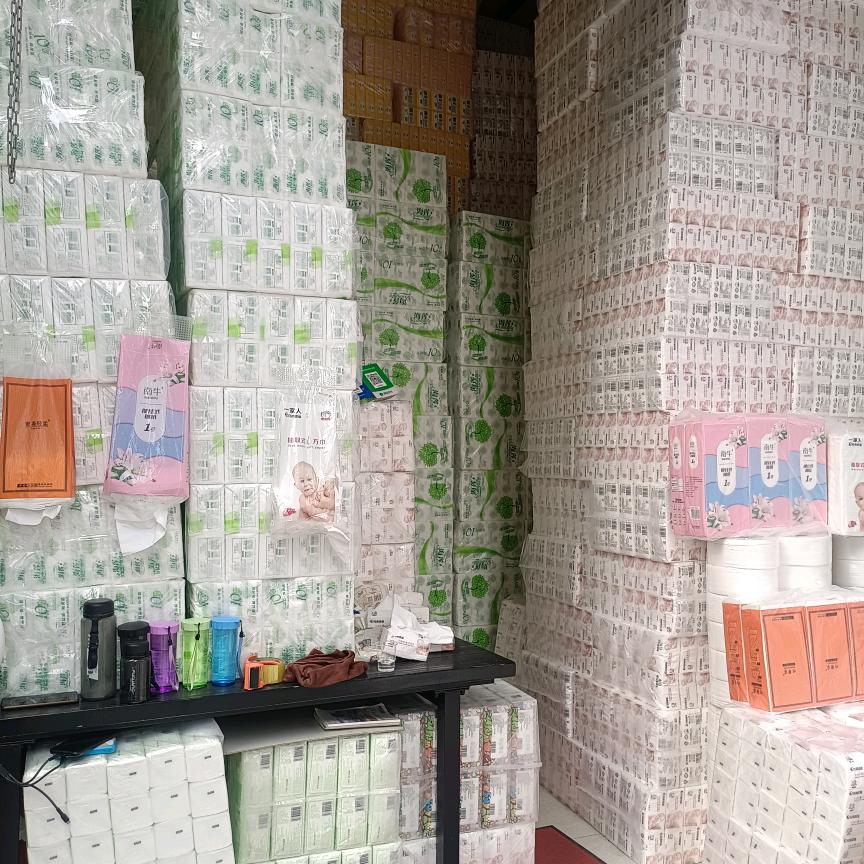 批发纸巾。