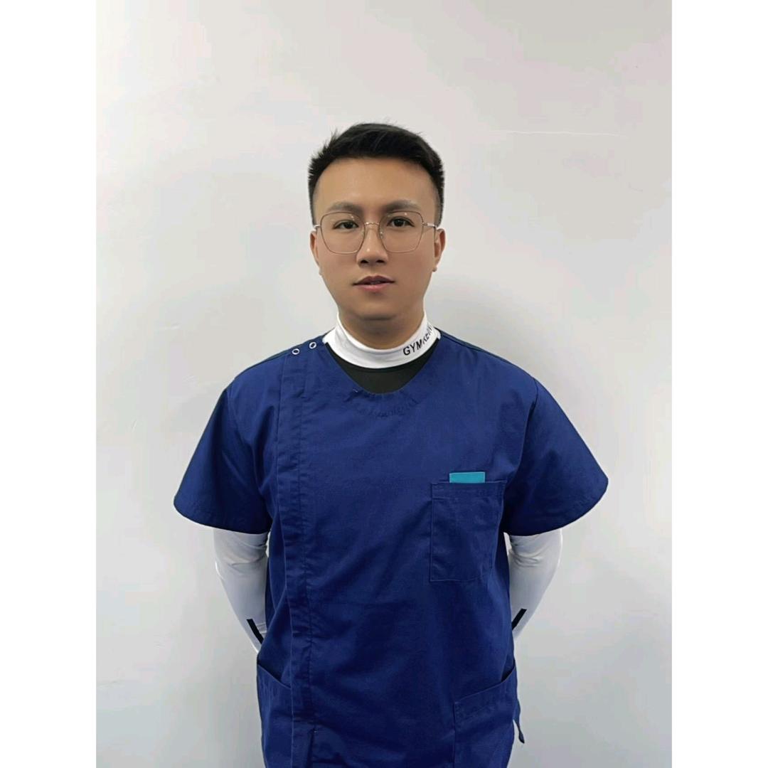 通化优姿体态脊柱侧弯 康复师