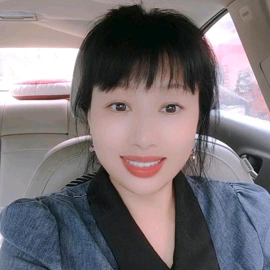 美酒千杯难自己,清茶一杯也醉人。