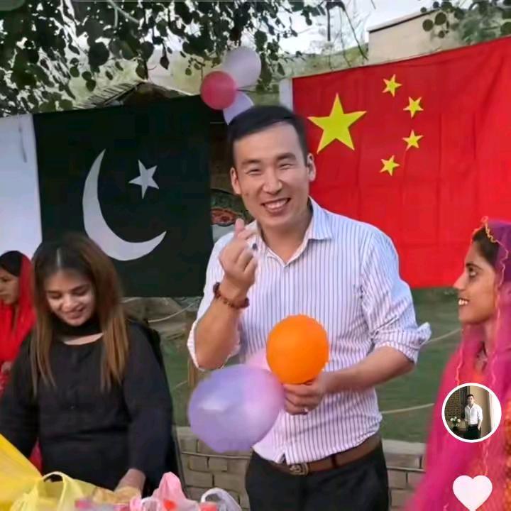 巴铁小飞哥