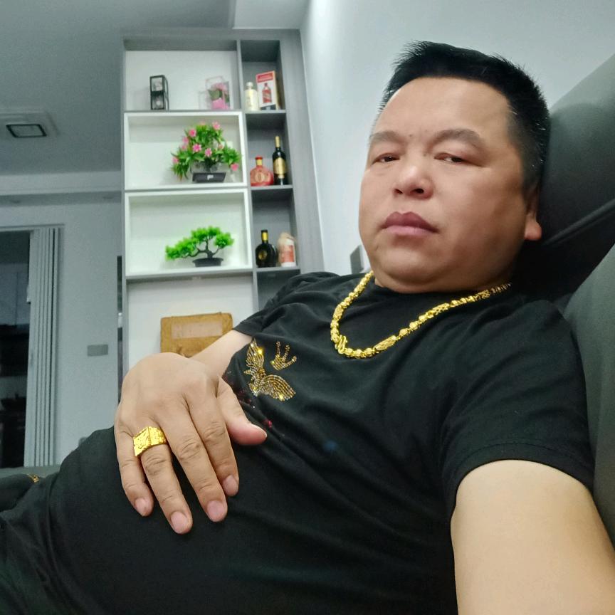 姚斌 月亮山生态牛肉馆？