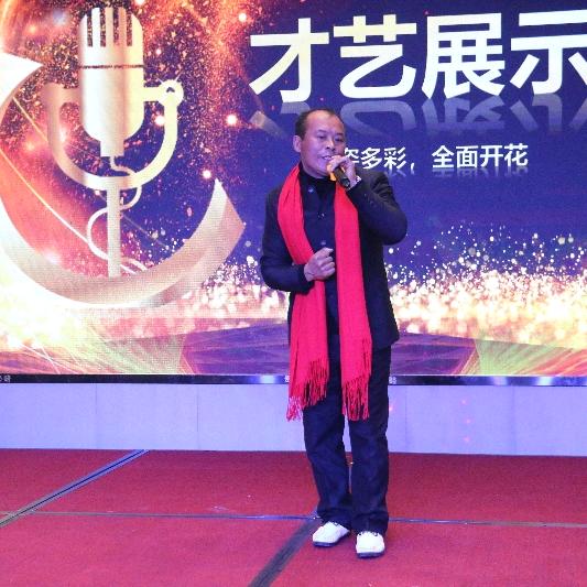 小李哥。