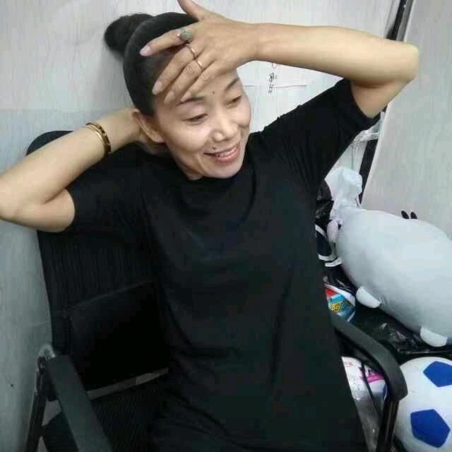 YAN艳  .服装店（不定时直播）小号