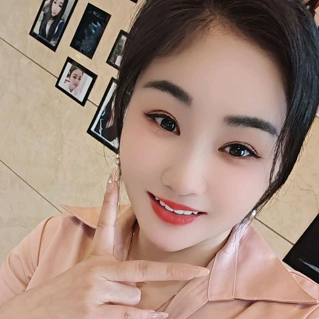 皇冠张小庆
