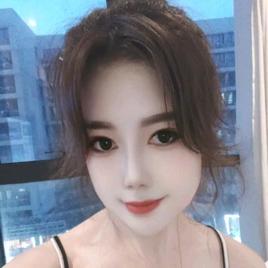 长发飘飘。