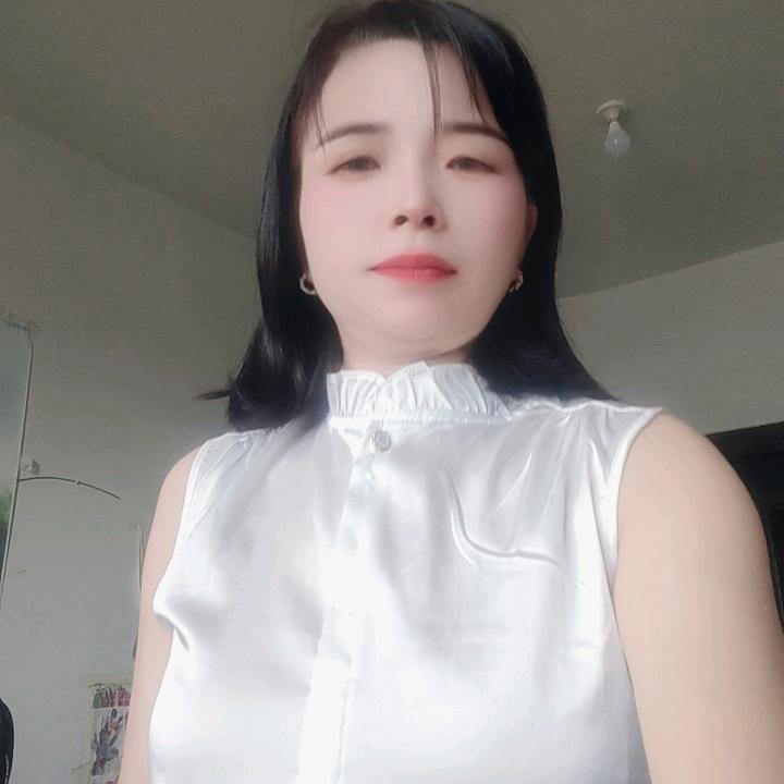 开心姐，晚上七点半开播