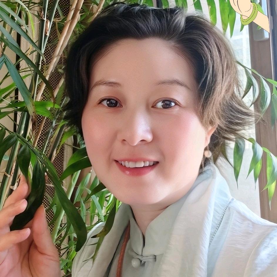 洪依⁴¹³千物居