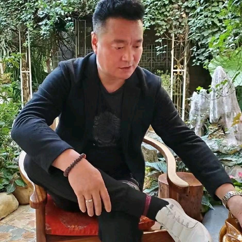 郭文嘉铁板烧花式大师