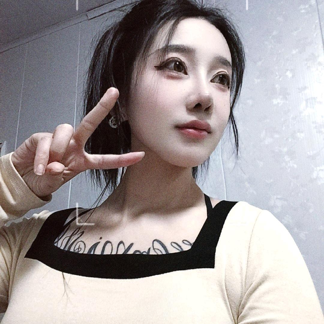 不吃香菜的佩琪