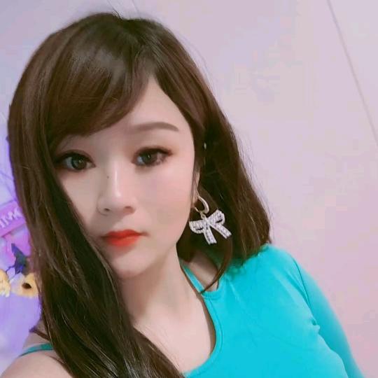 🌺《 小妮子》