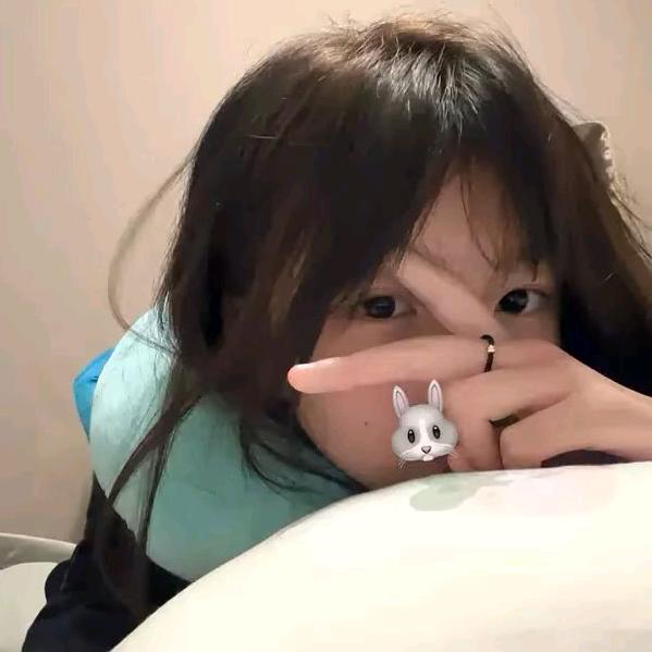 YQ.