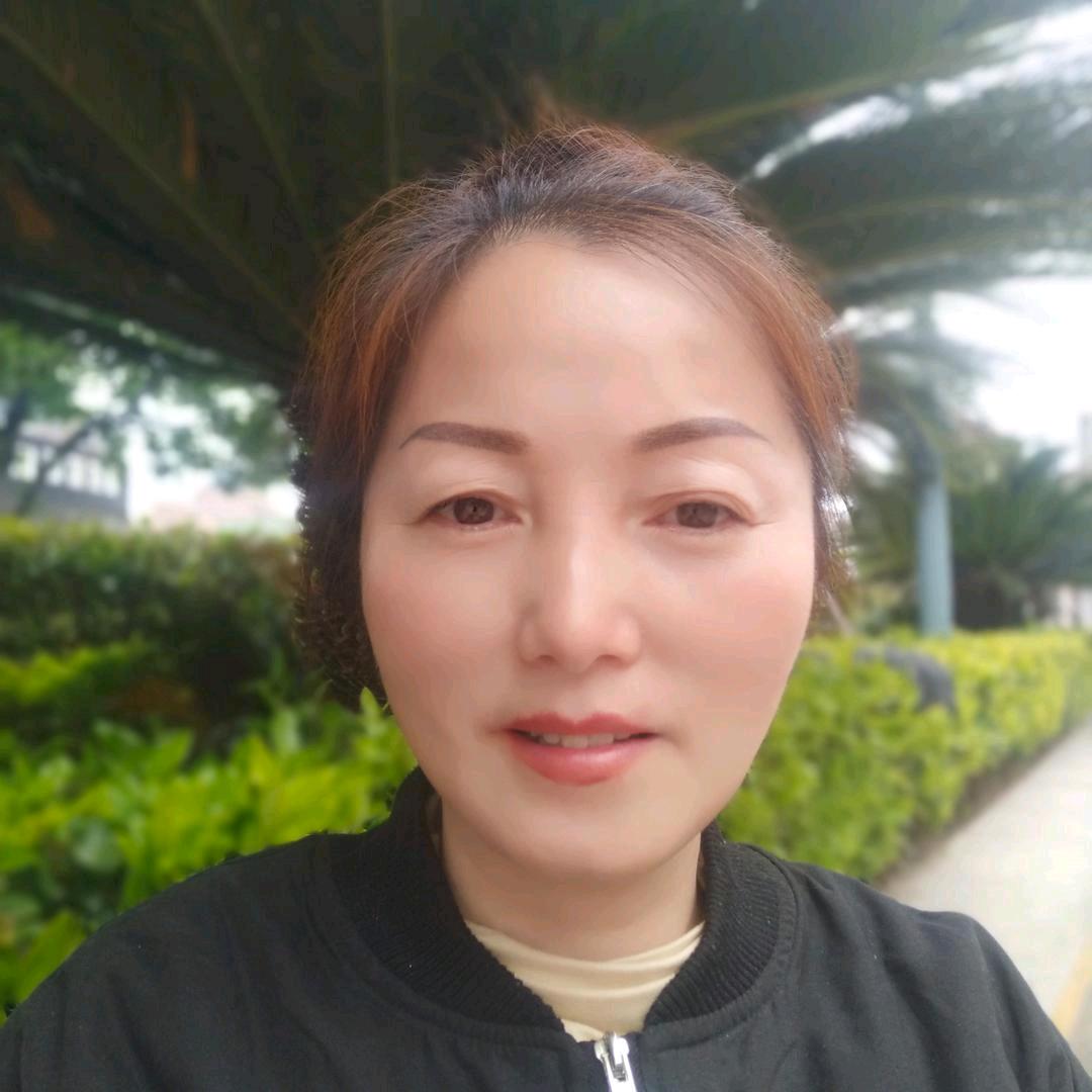陈陈*