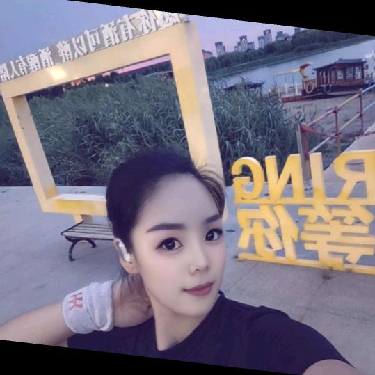 代审车的小姐姐🥰