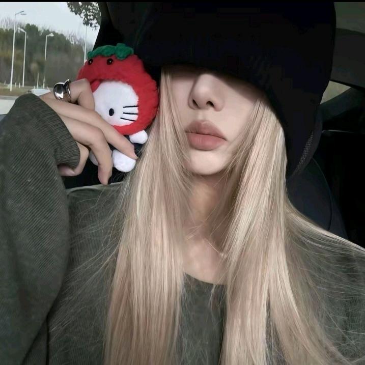 银行卡有十亿的完美女人