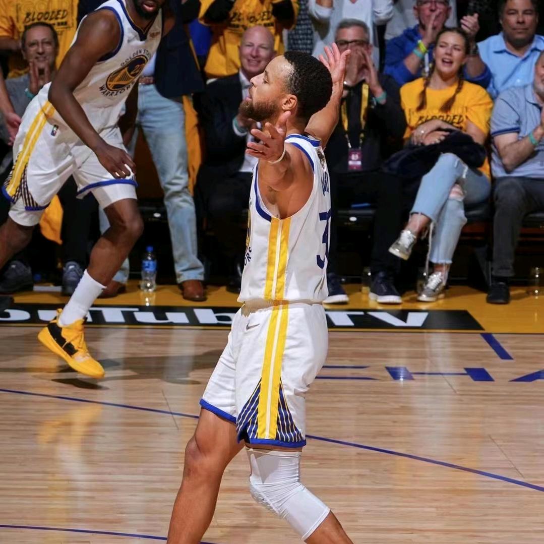 对方正在输入···