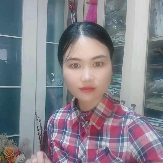 小树叶⁷⁷⁷头像