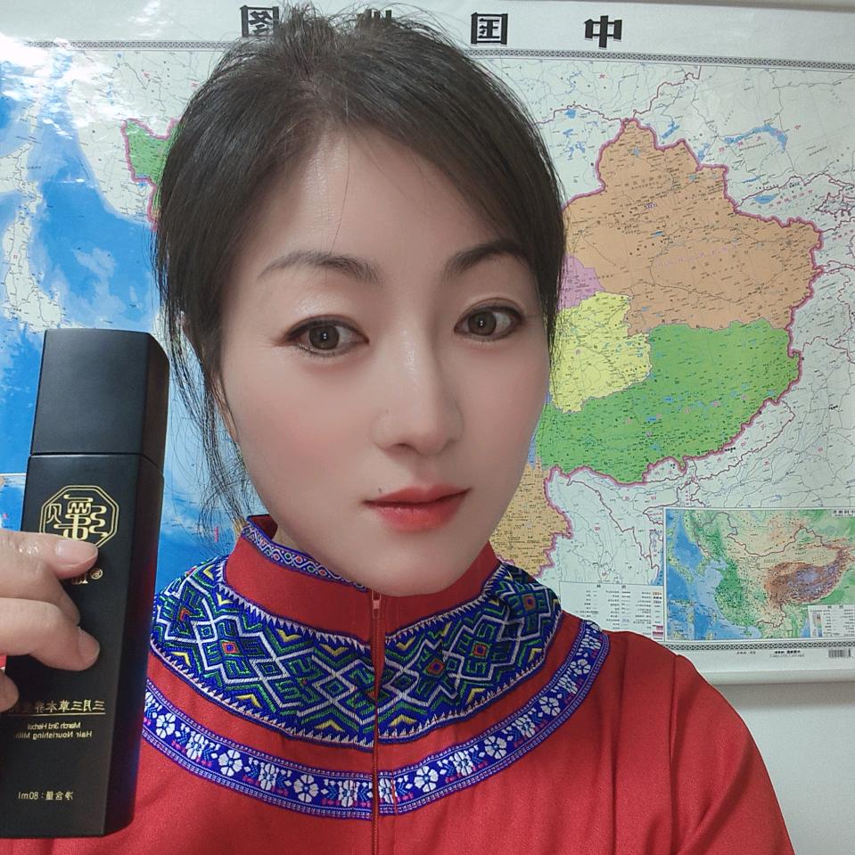 娜娜没白头发