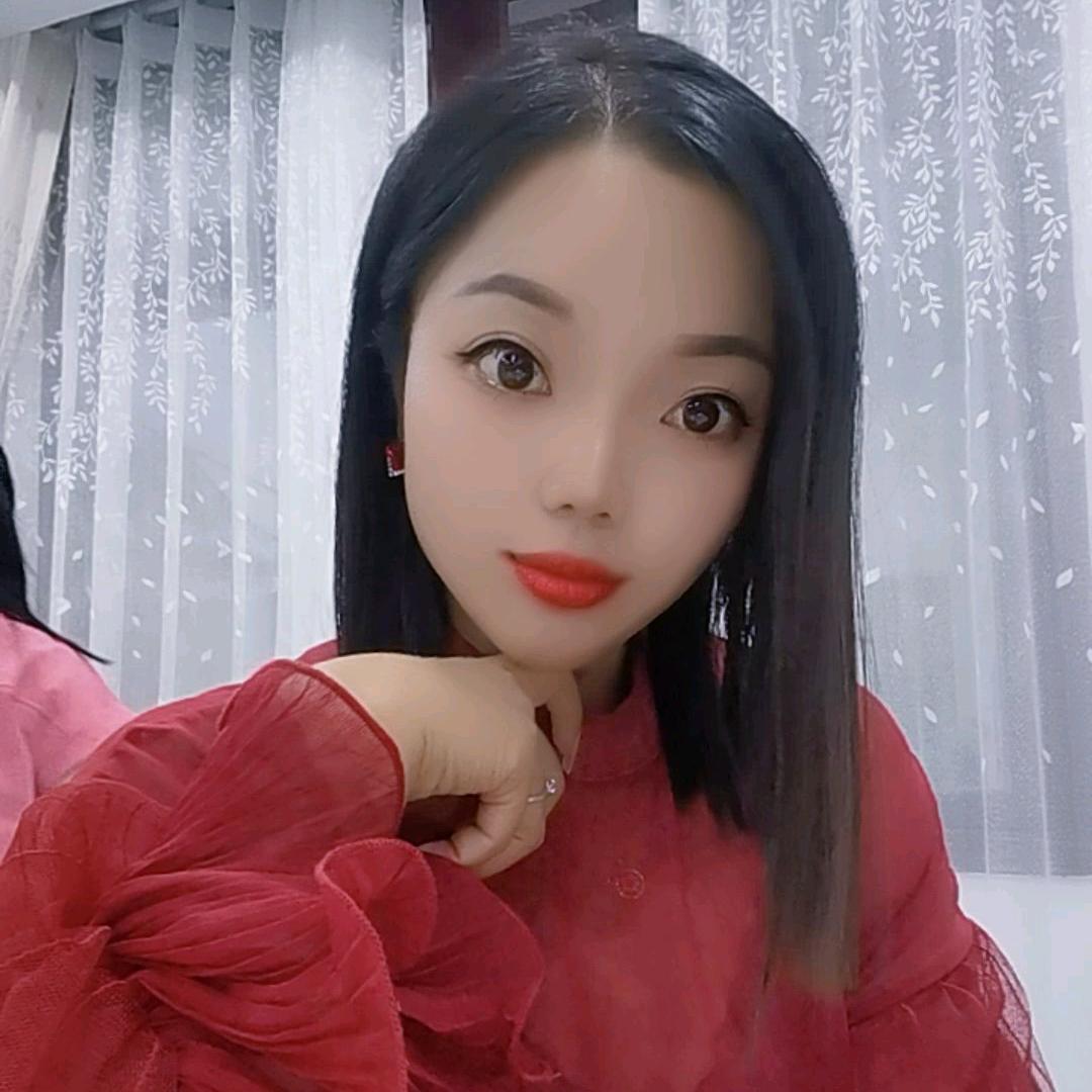 德江  化妆师  小劉