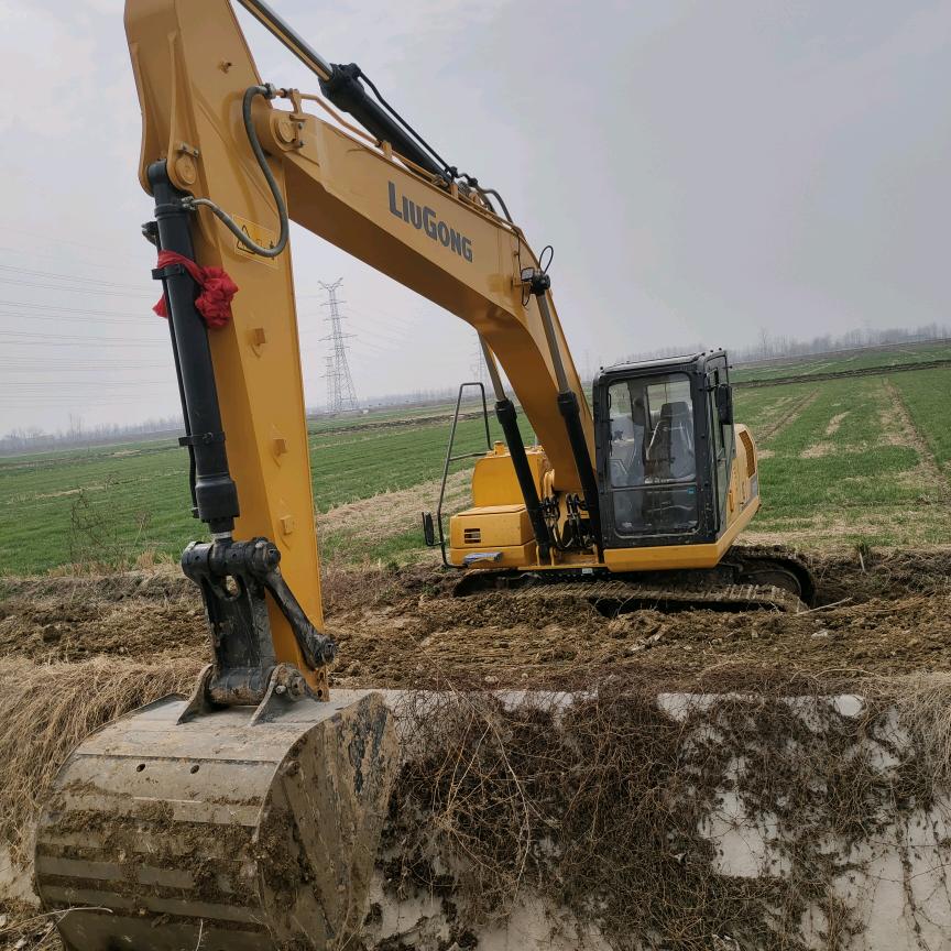专业平地)🇨🇳挖机耙子整地(全国接单