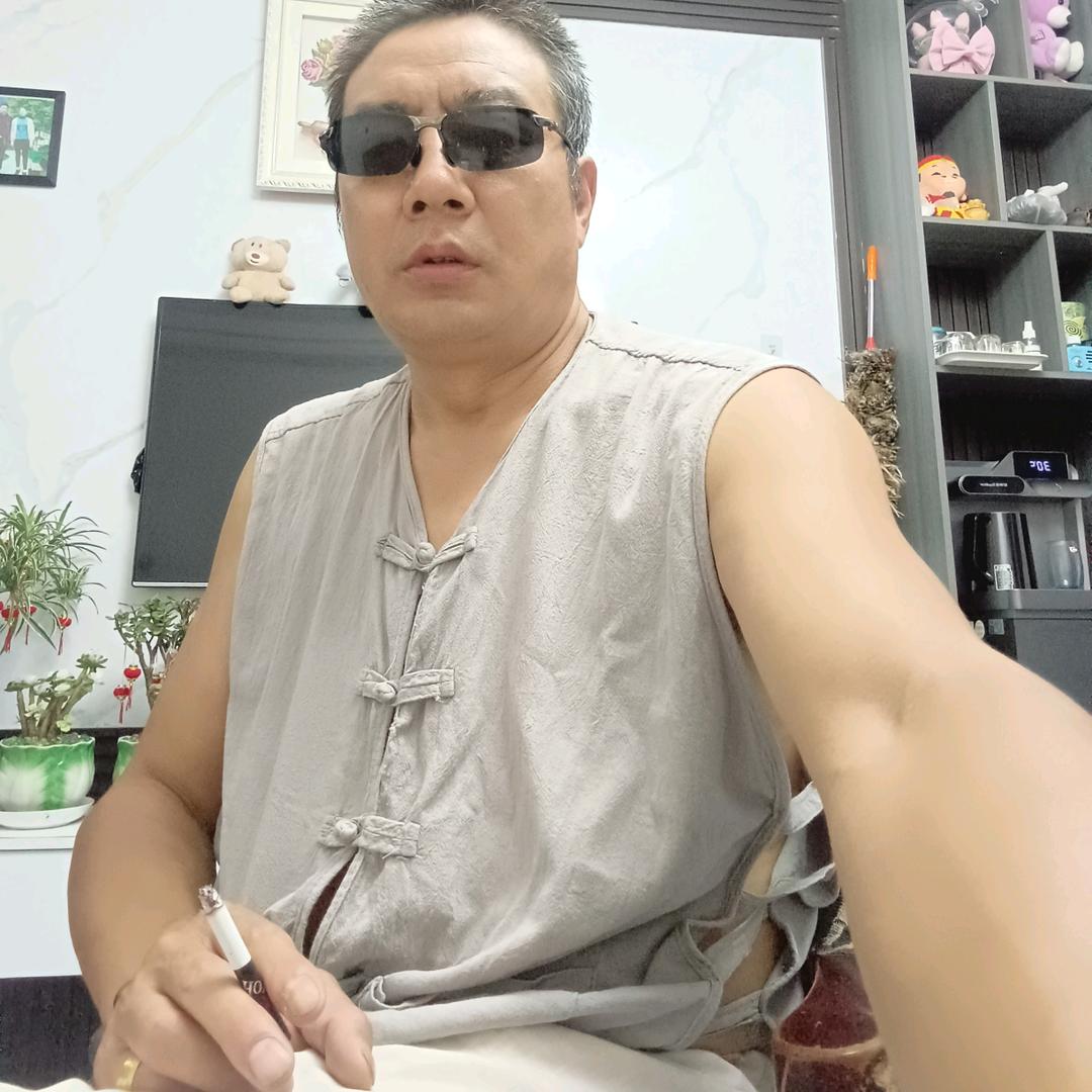 我是森林中的一只猛虎，🐅