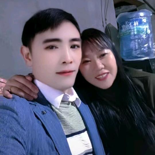 天天想见。🌺🌹老婆