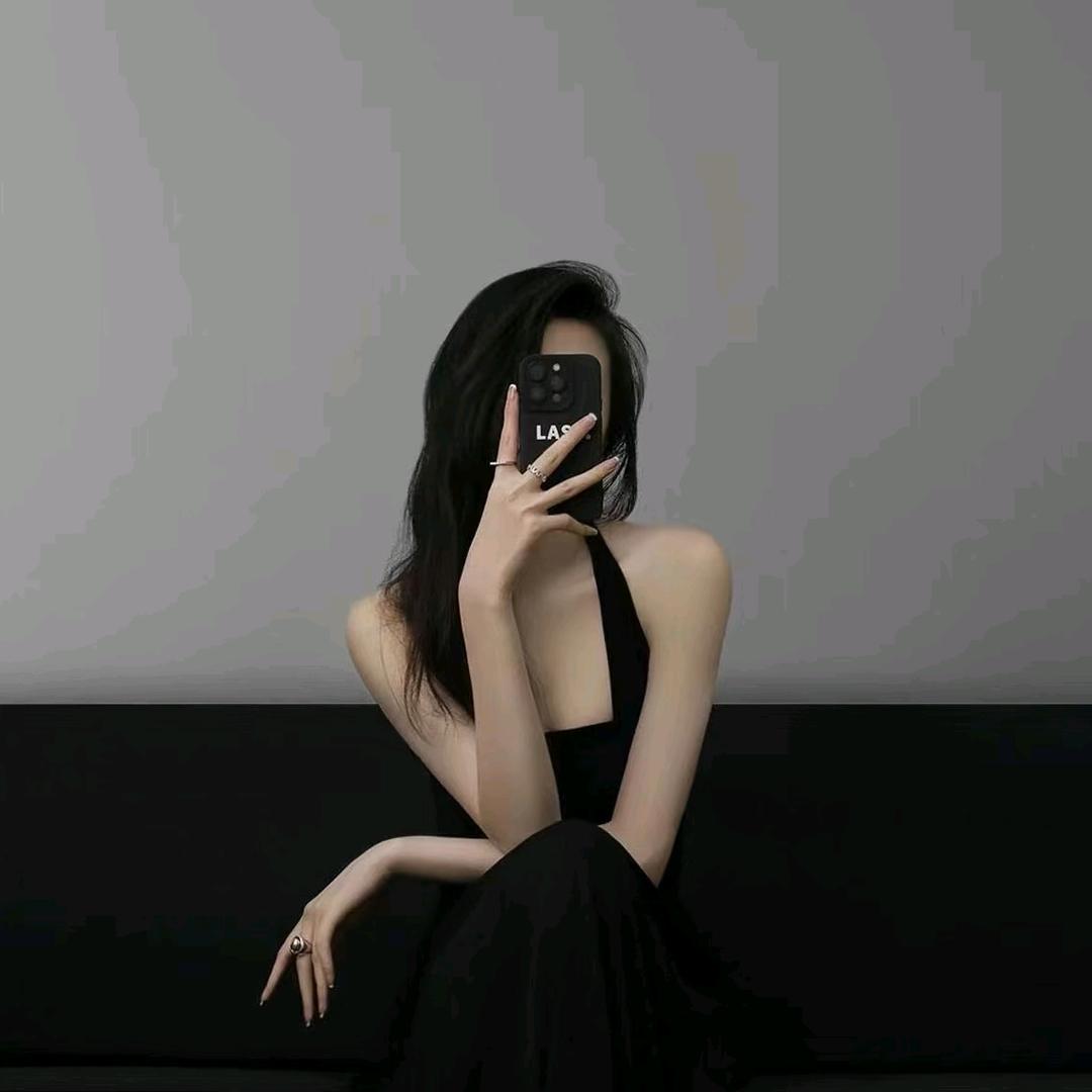 @何美丽